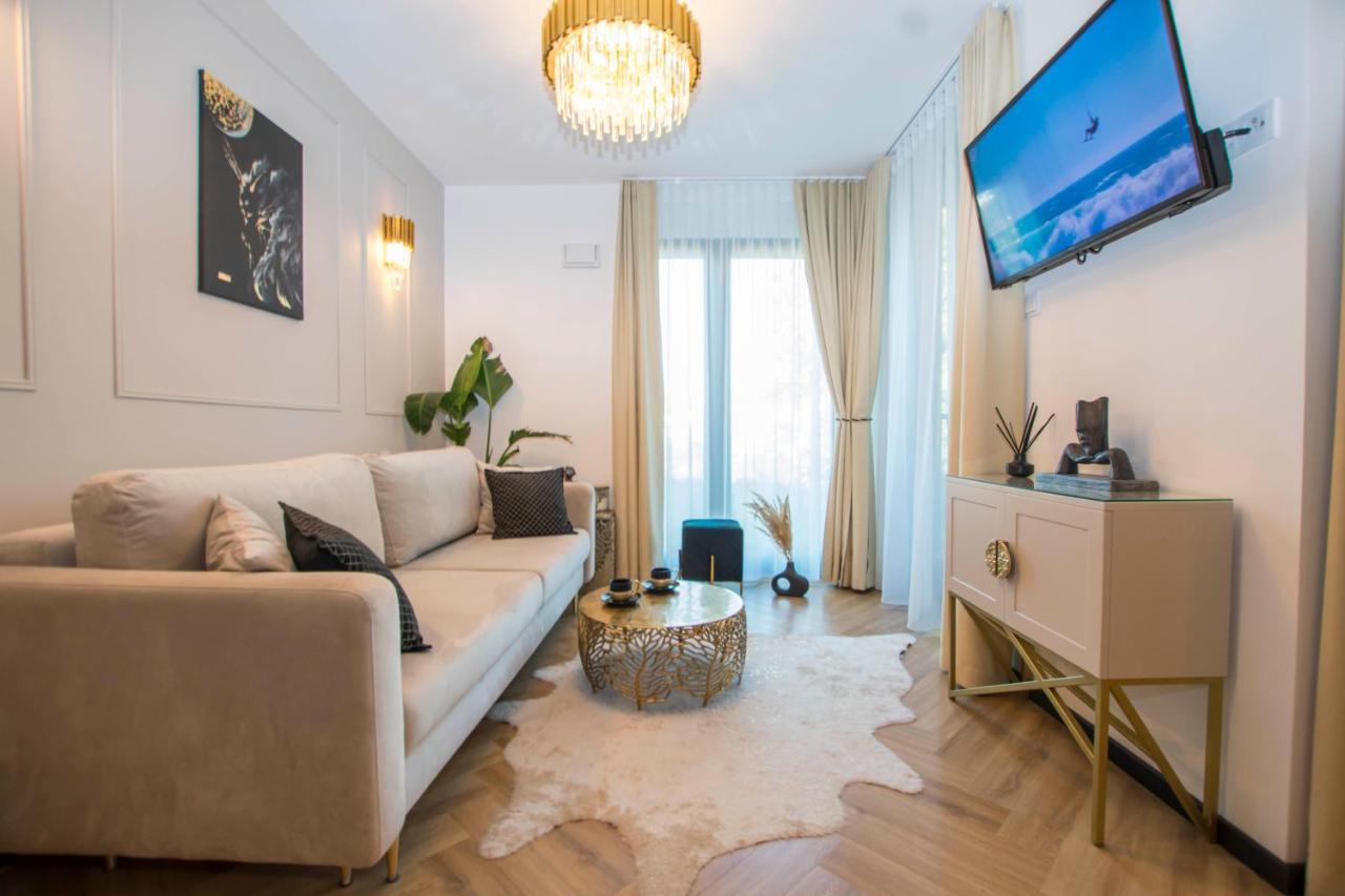 Lux Stays By Torres At K39 Краков Экстерьер фото